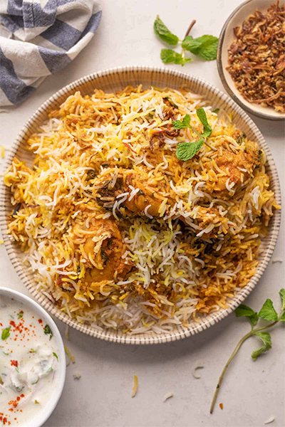Gazi Caterers food spread - Tandoori Roti, Chicken Korma, Plain Rice